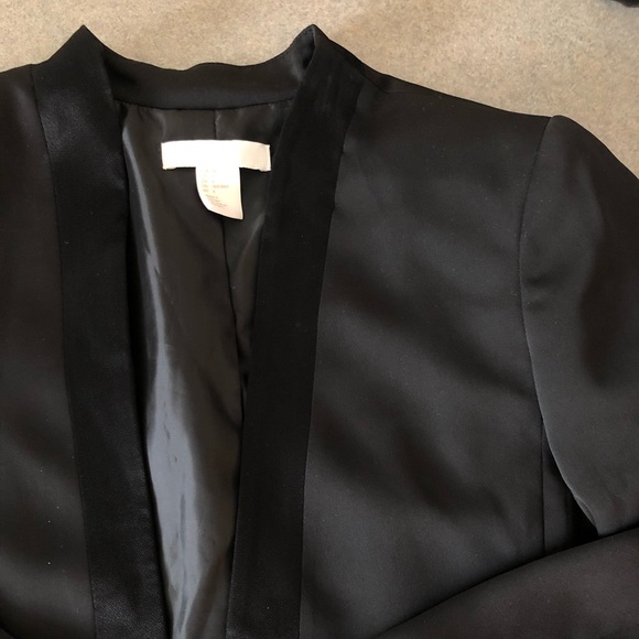 H&M satin trim blazer - Picture 3 of 3